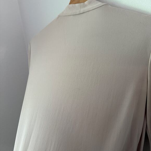 MM Lafleur Deneuve Crepe Wrap Blouse Sz Medium - Picture 10 of 10